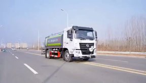 東風(fēng)華神12噸綠化灑水車(chē)