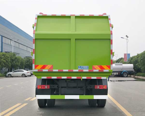 程力牌CL5180ZDJ6GH型壓縮式對接垃圾車(chē)-后部照片